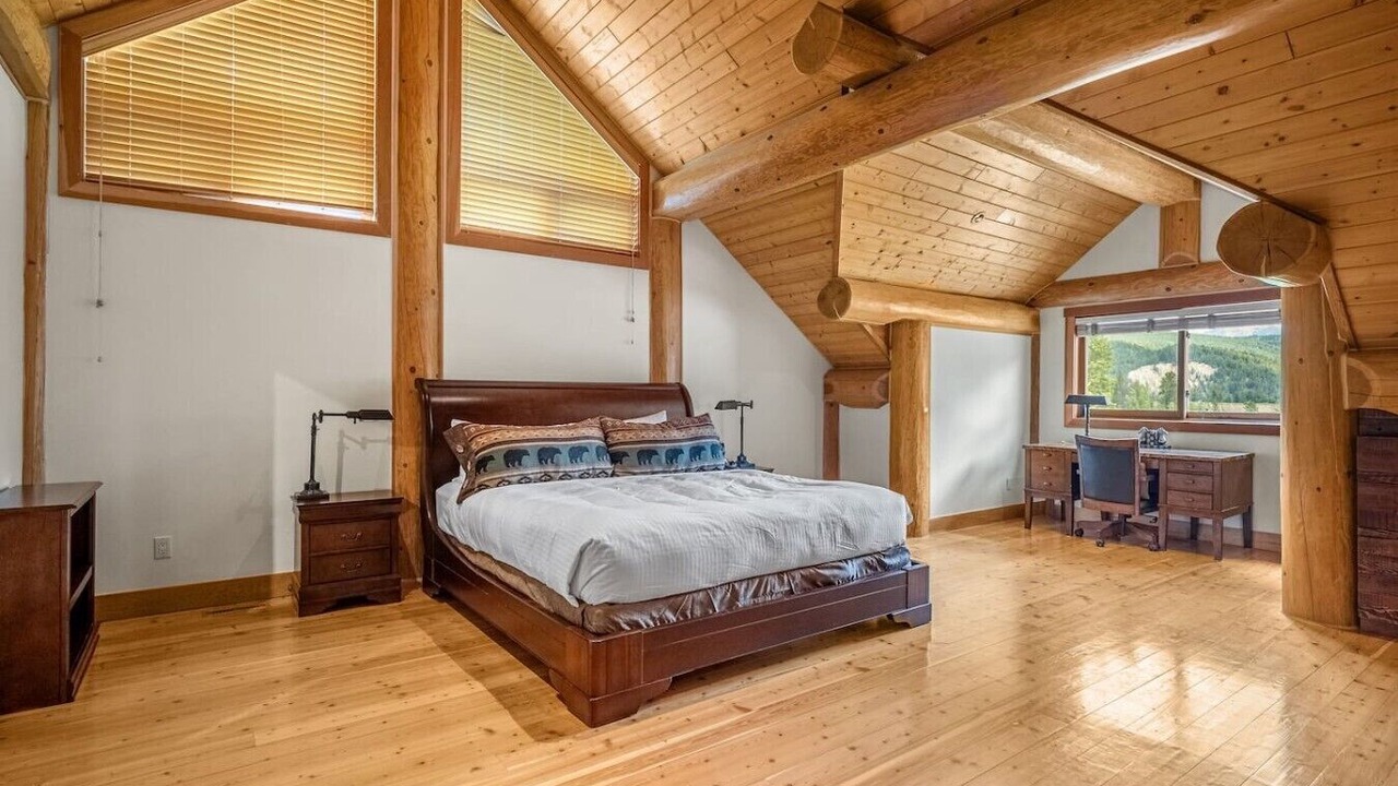 Photo of Bedroom in East Kootenay