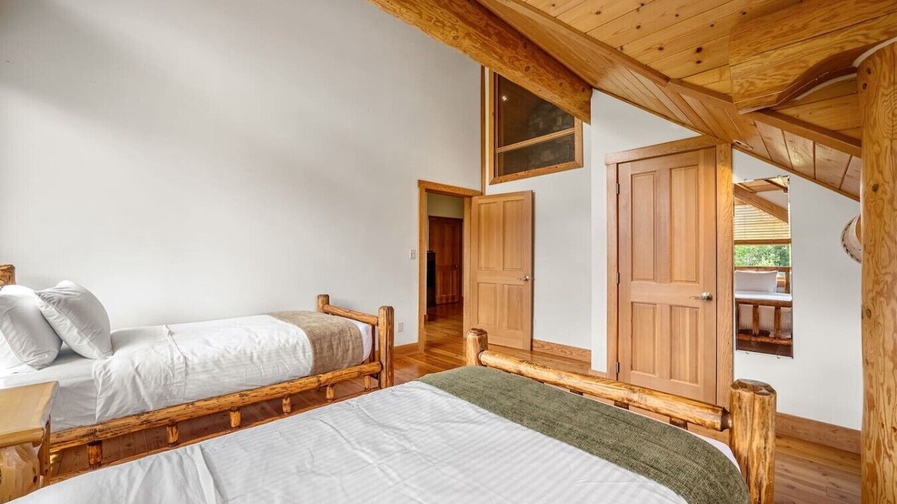 Photo of Bedroom in East Kootenay