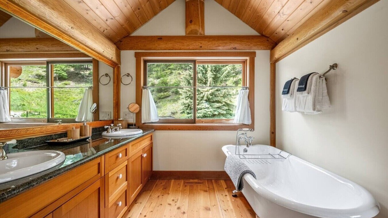 Photo of Bathroom in East Kootenay