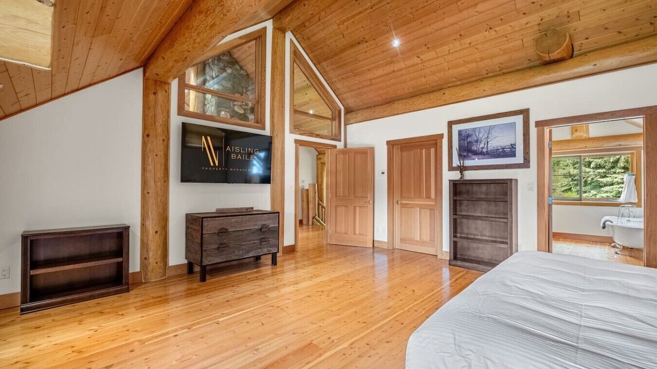 Photo of Bedroom in East Kootenay
