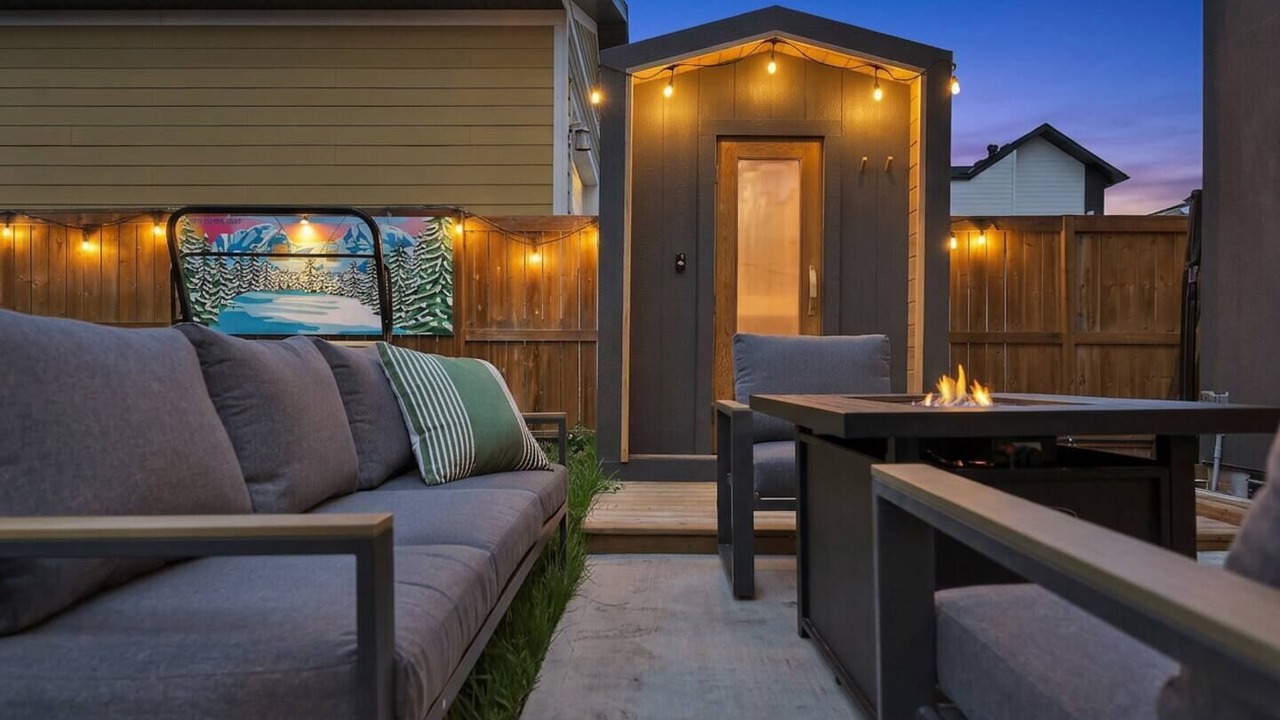 Photo of Patio Balcony in Northwest Calgary