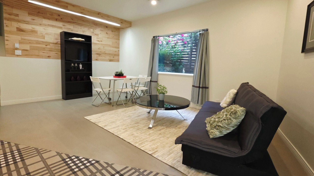 Photo of Livingroom in Upper Lonsdale