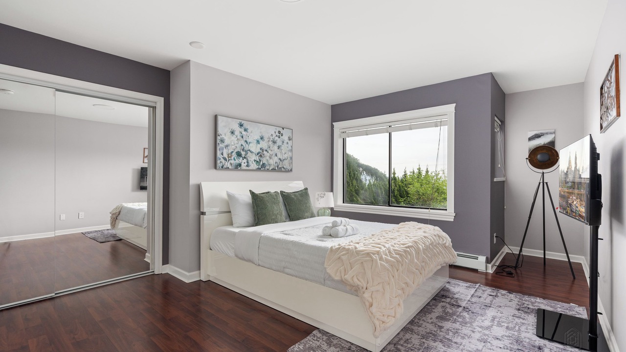 Photo of Bedroom in West Vancouver