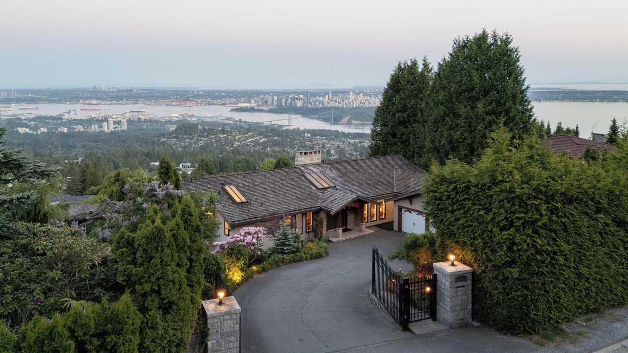 Photo of Outdoor in West Vancouver