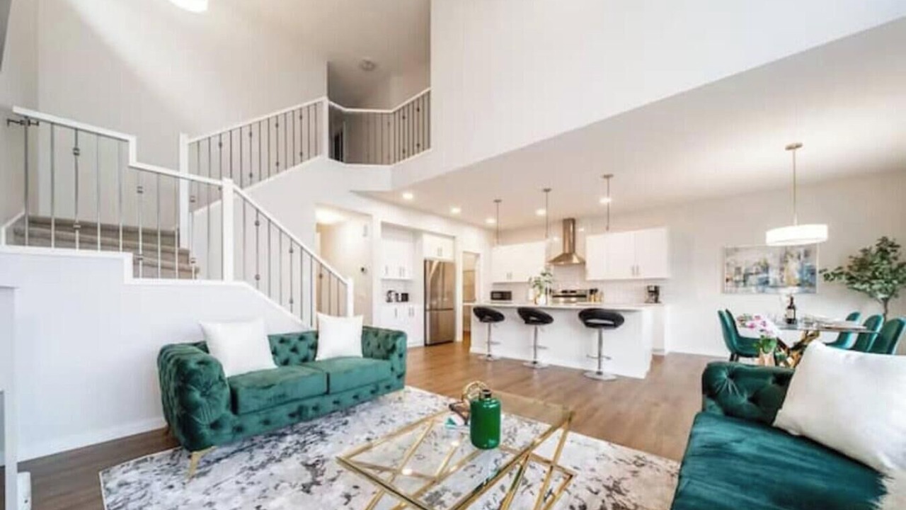 Photo of Livingroom in Southeast Edmonton