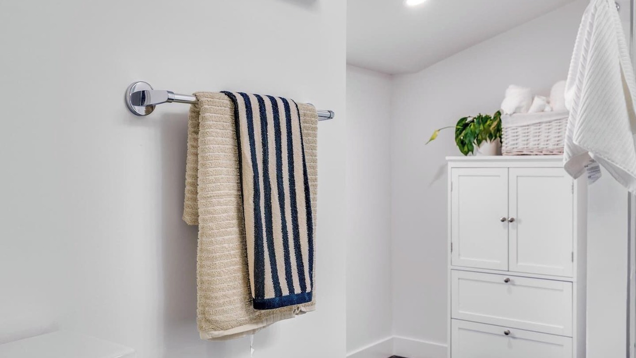 Photo of Bathroom in Sunset