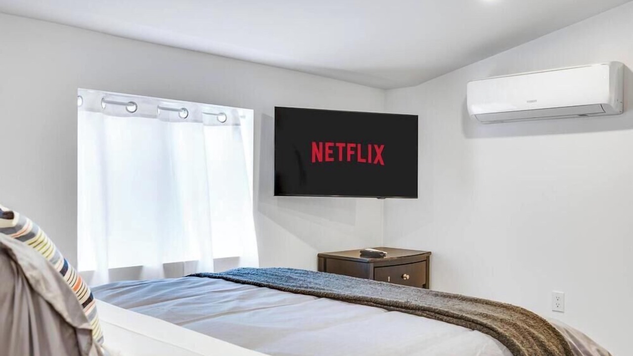 Photo of Bedroom in Sunset