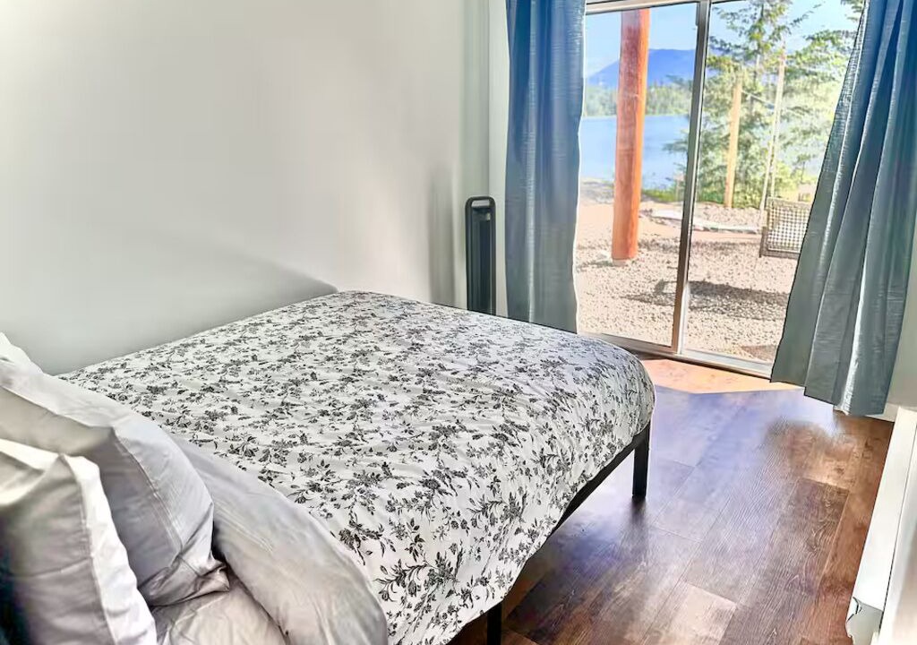 Photo of Bedroom in Blind Bay