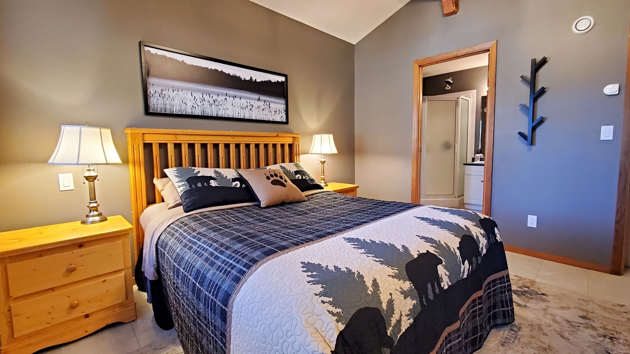 Photo of Bedroom in Sunburst Estates