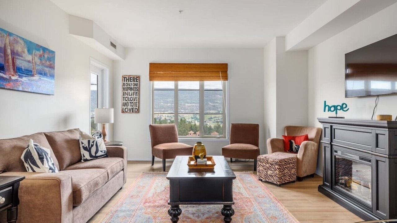 Photo of Livingroom in Quail Ridge