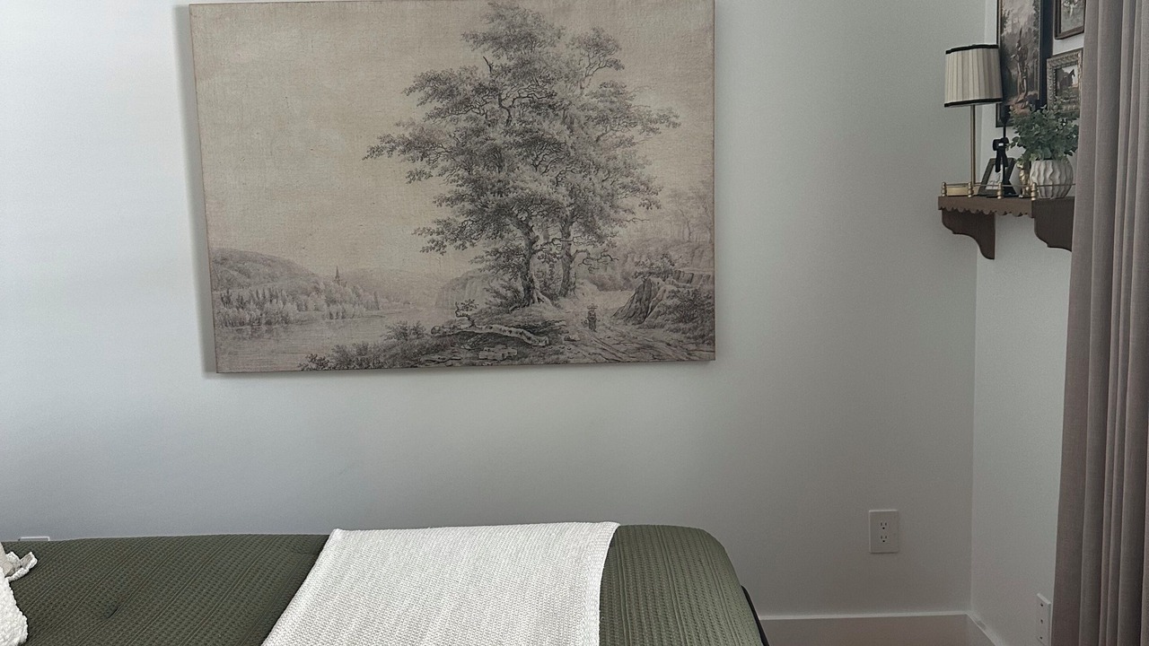 Photo of Bedroom in Delta