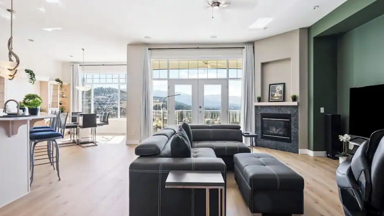 Photo of Livingroom in Black Mountain