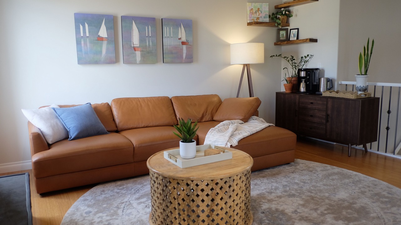 Photo of Livingroom in Sylvan Lake