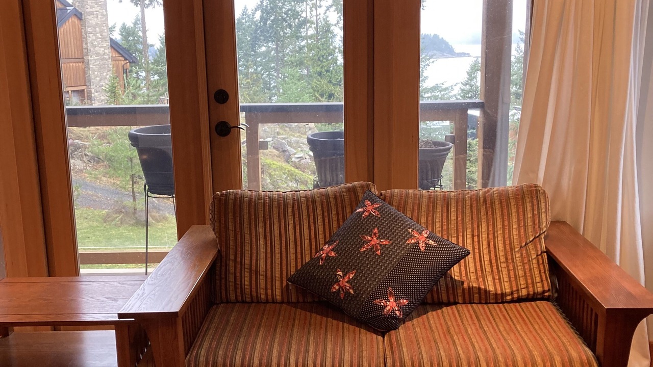 Photo of Livingroom in Bowen Island