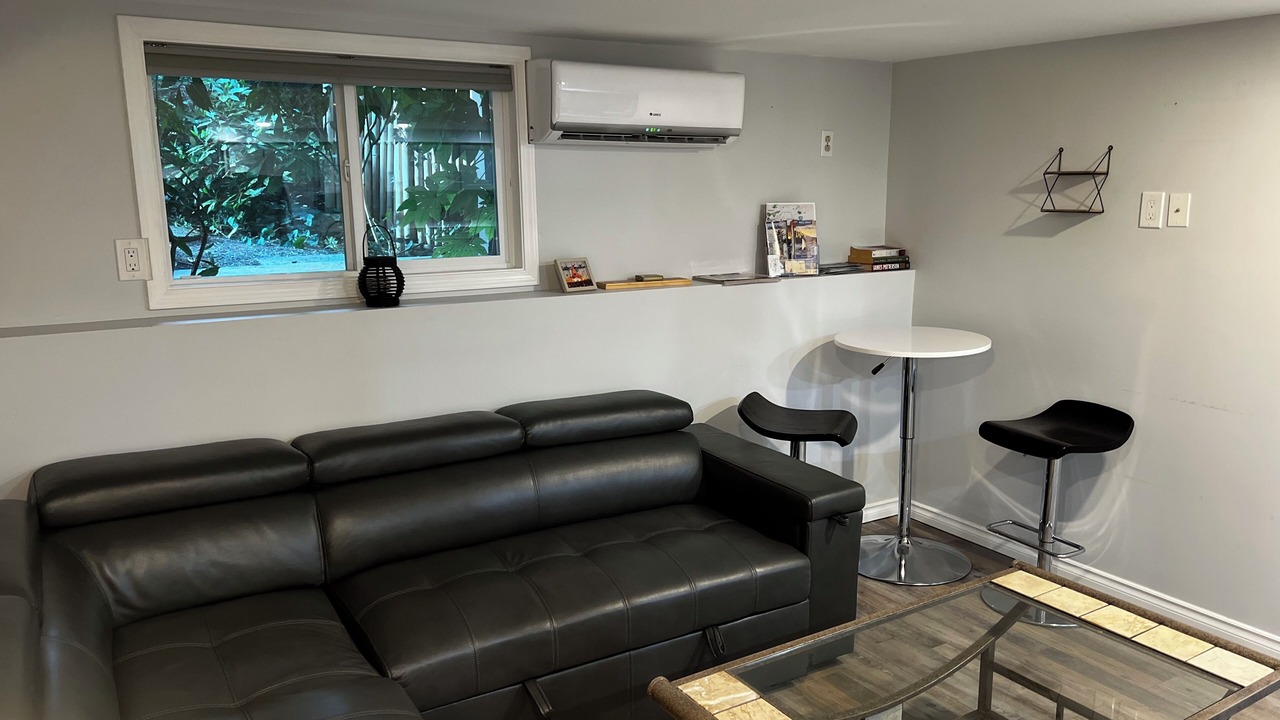 Photo of Livingroom in North Oyster