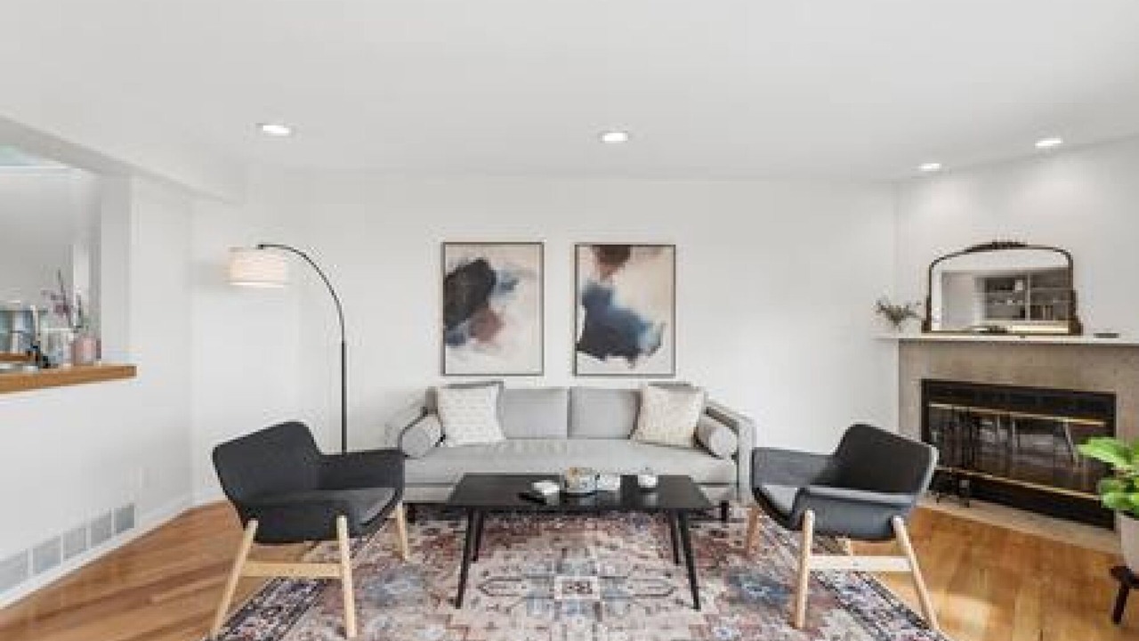 Photo of Livingroom in Upper Lonsdale