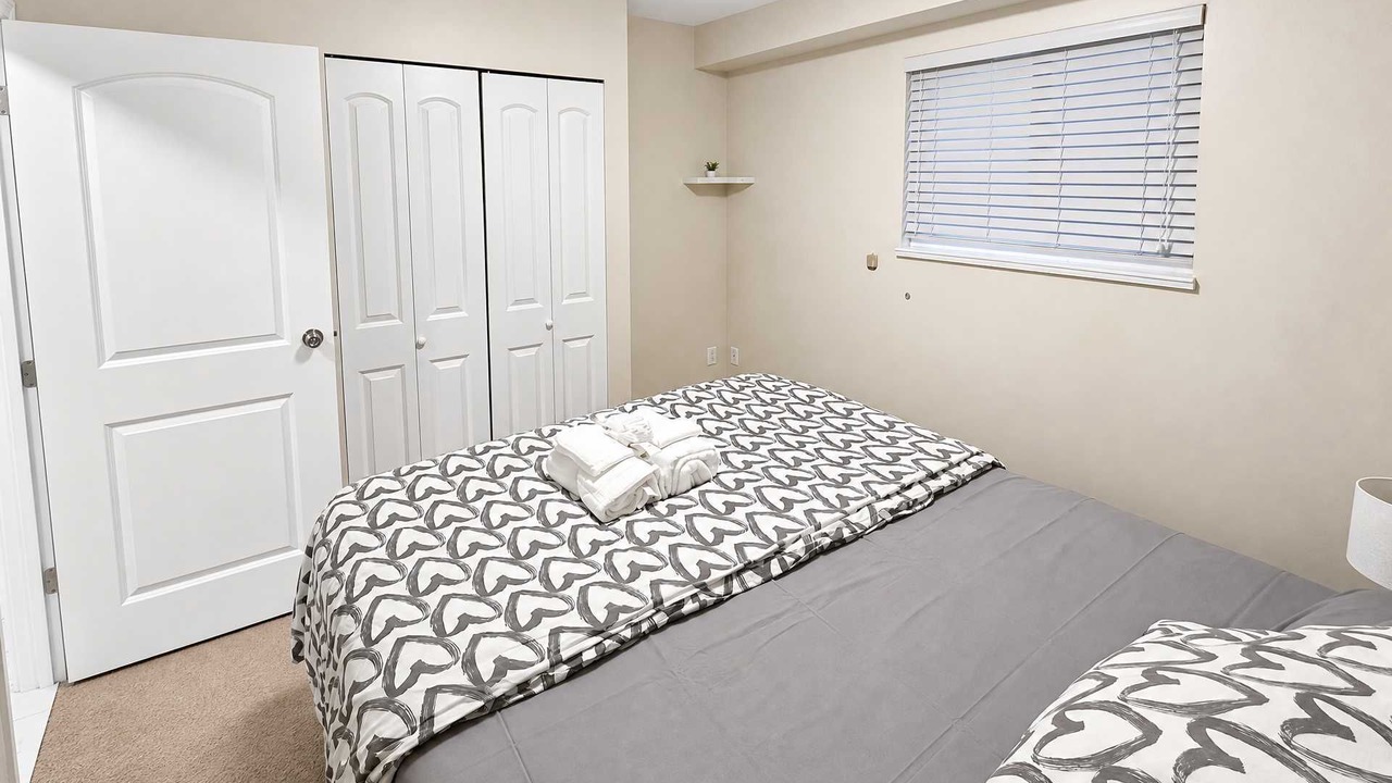 Photo of Bedroom in Sunset