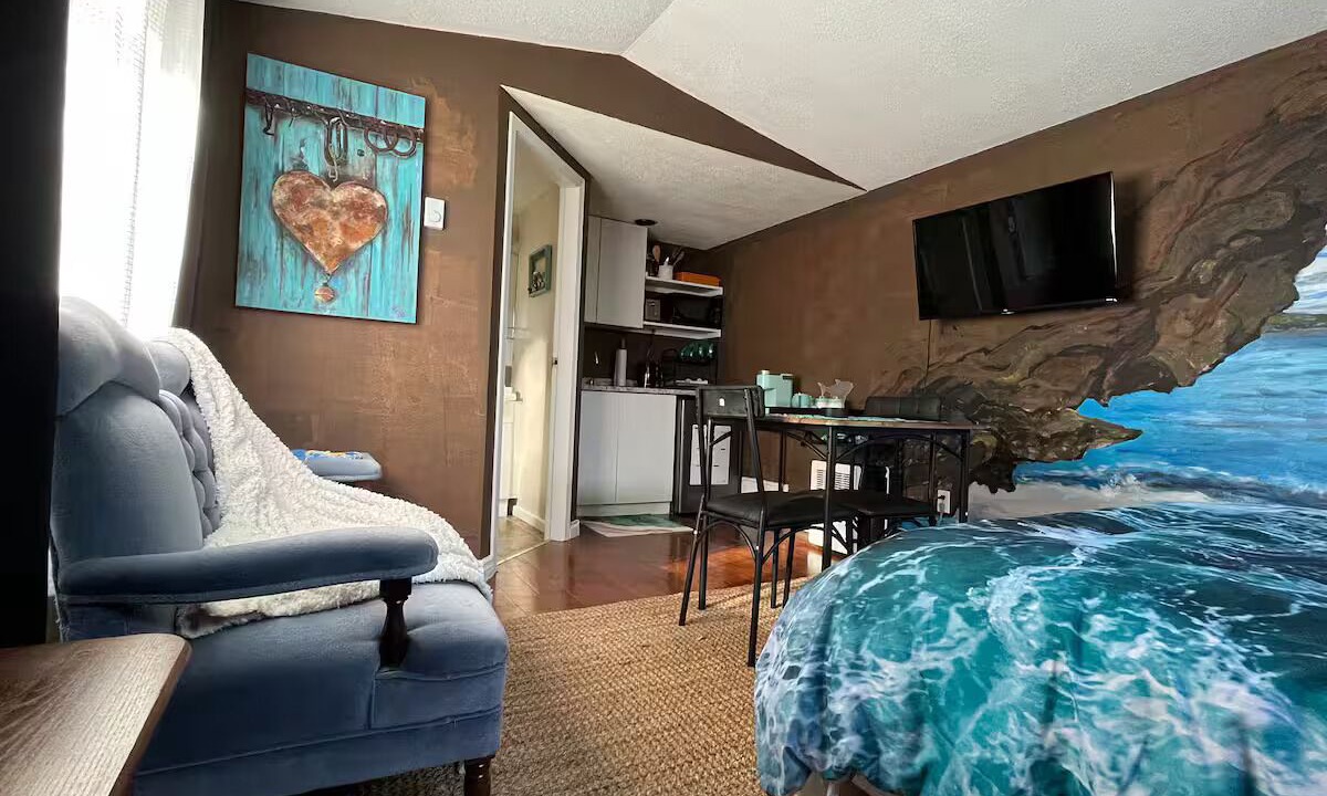 Photo of Bedroom in Saanich East