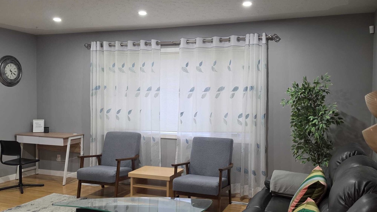 Photo of Livingroom in Jasper Place