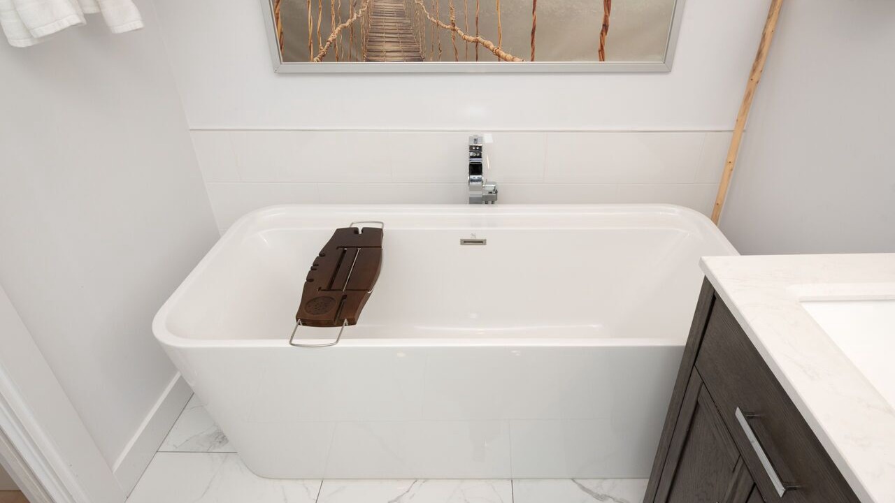 Photo of Bathroom in Deep Cove