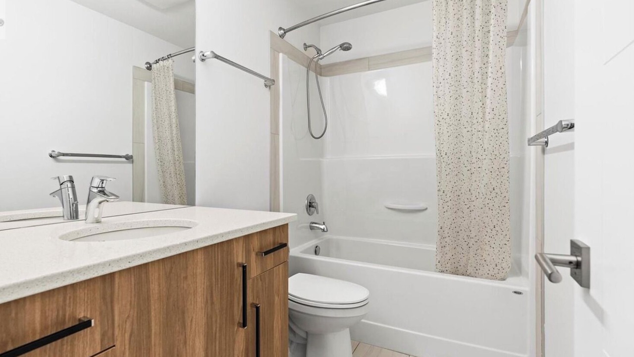 Photo of Bathroom in South Central