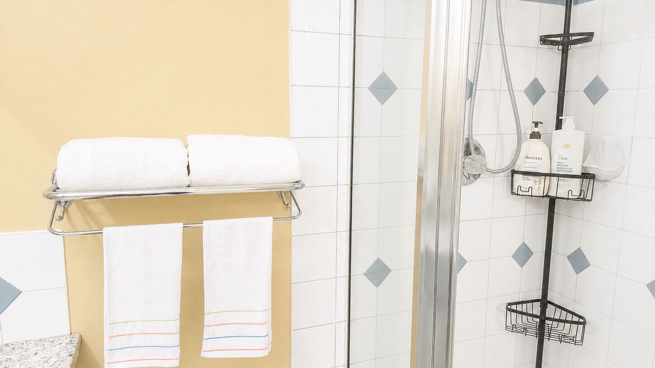 Photo of Bathroom in White Rock
