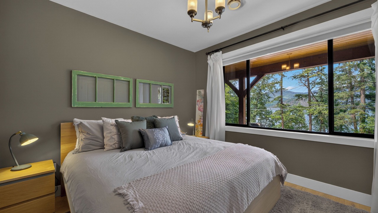 Photo of Bedroom in Blind Bay