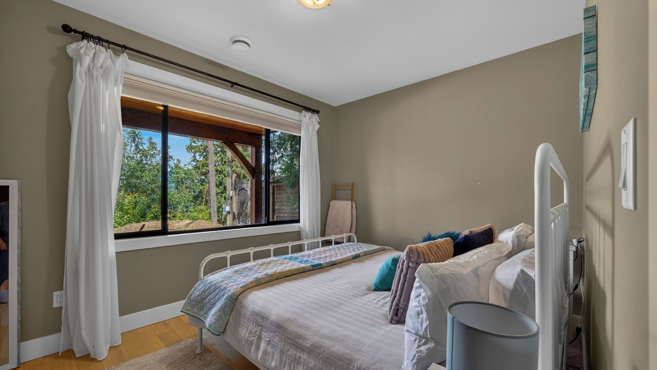Photo of Bedroom in Blind Bay