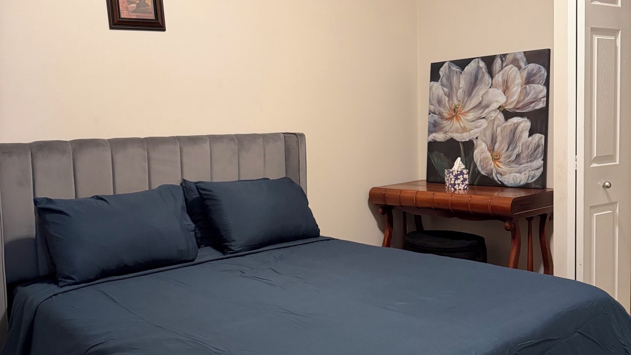 Photo of Bedroom in North End