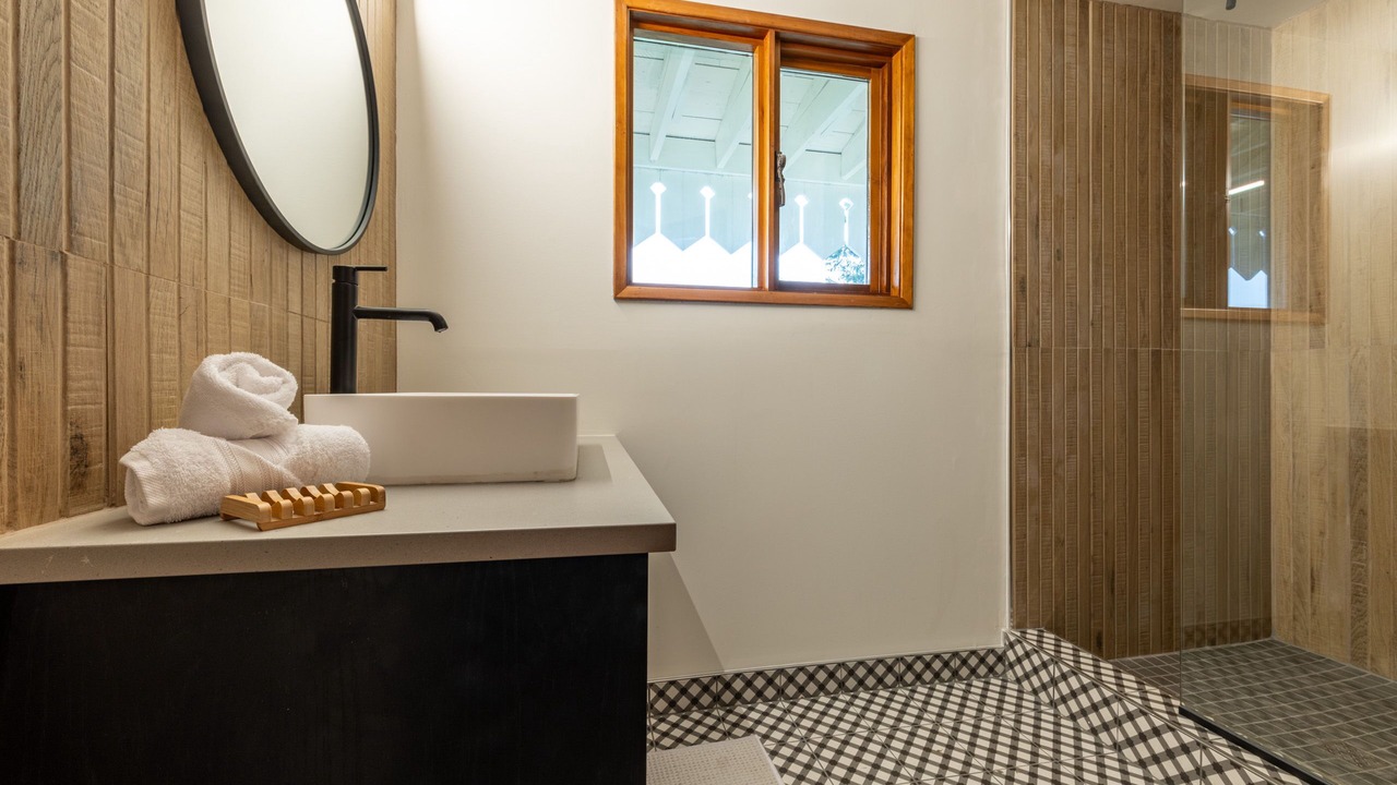 Photo of Bathroom in Golden