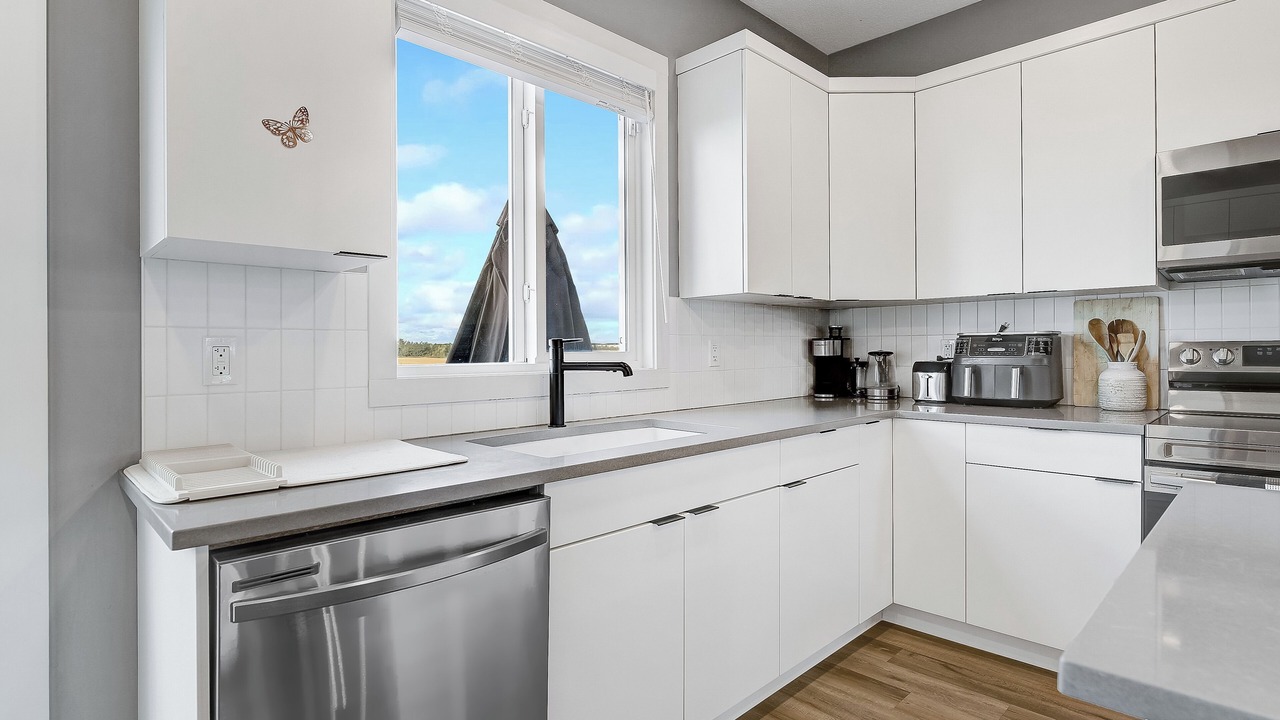 Photo of Kitchen in Grande Prairie