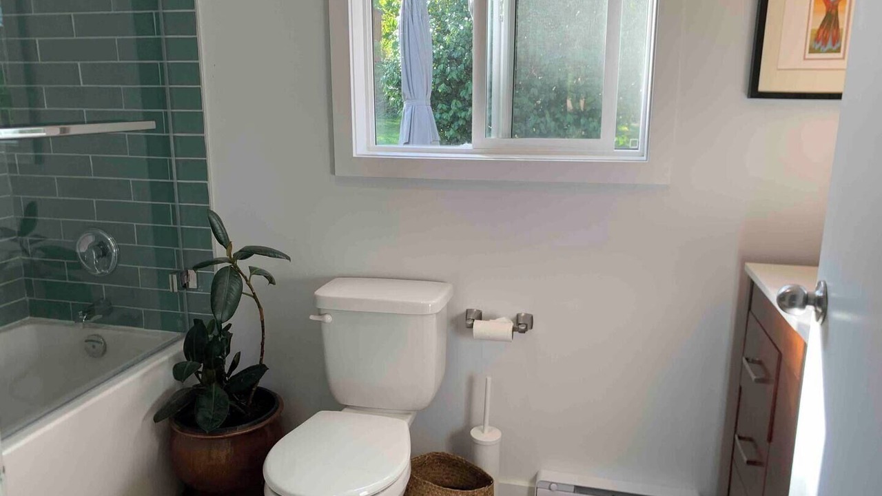 Photo of Bathroom in Ganges