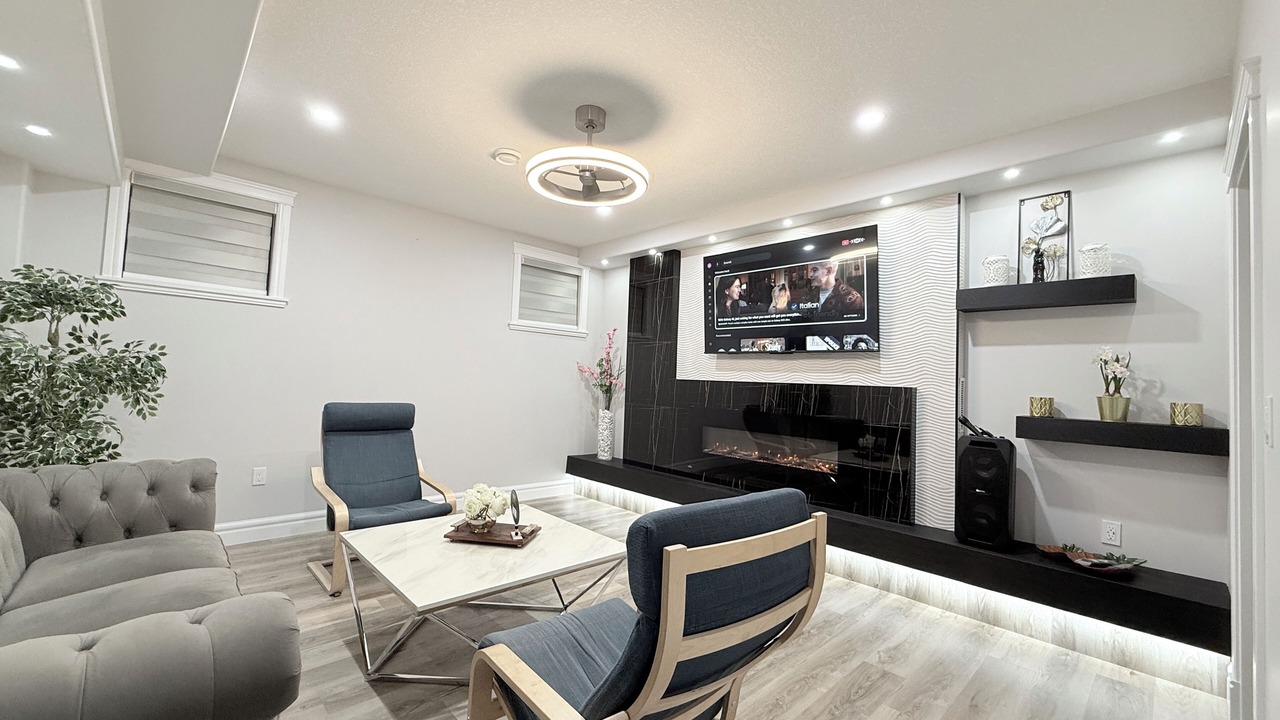 Photo of Livingroom in Southwest Edmonton