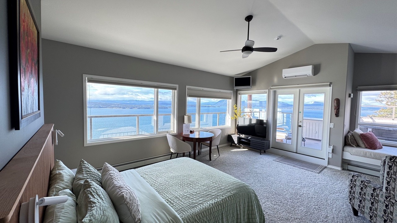 Photo of Bedroom in Pender Island
