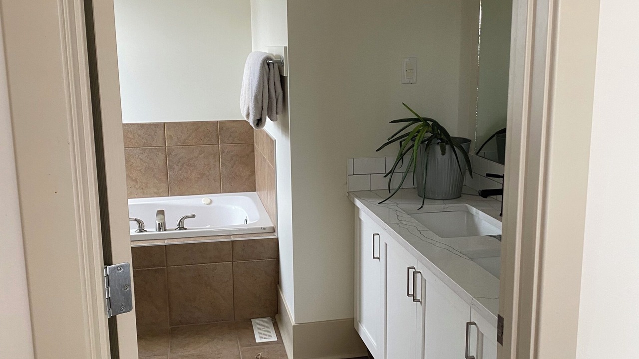 Photo of Bathroom in Cougar Ridge