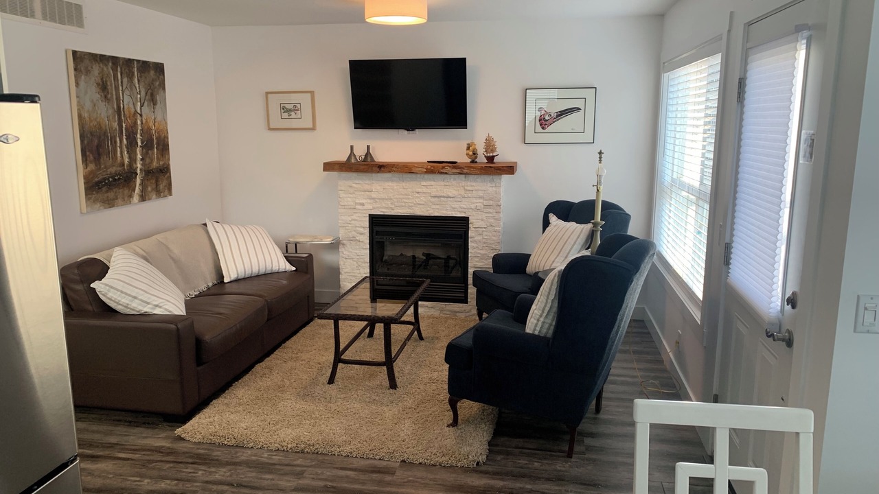 Photo of Livingroom in Central Okanagan