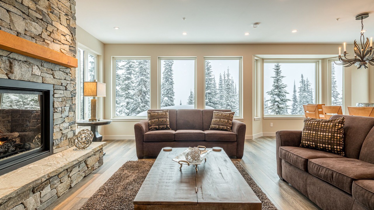 Photo of Livingroom in Silver Star Mountain