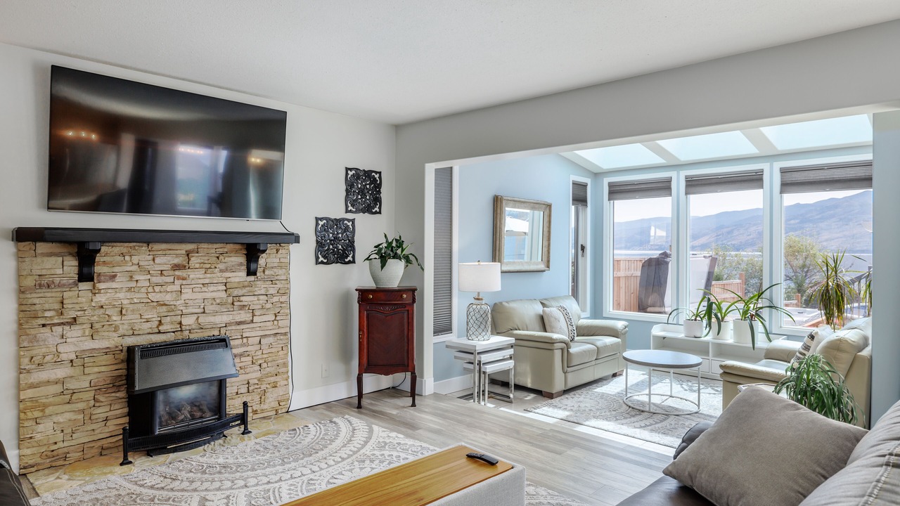 Photo of Livingroom in Central Okanagan