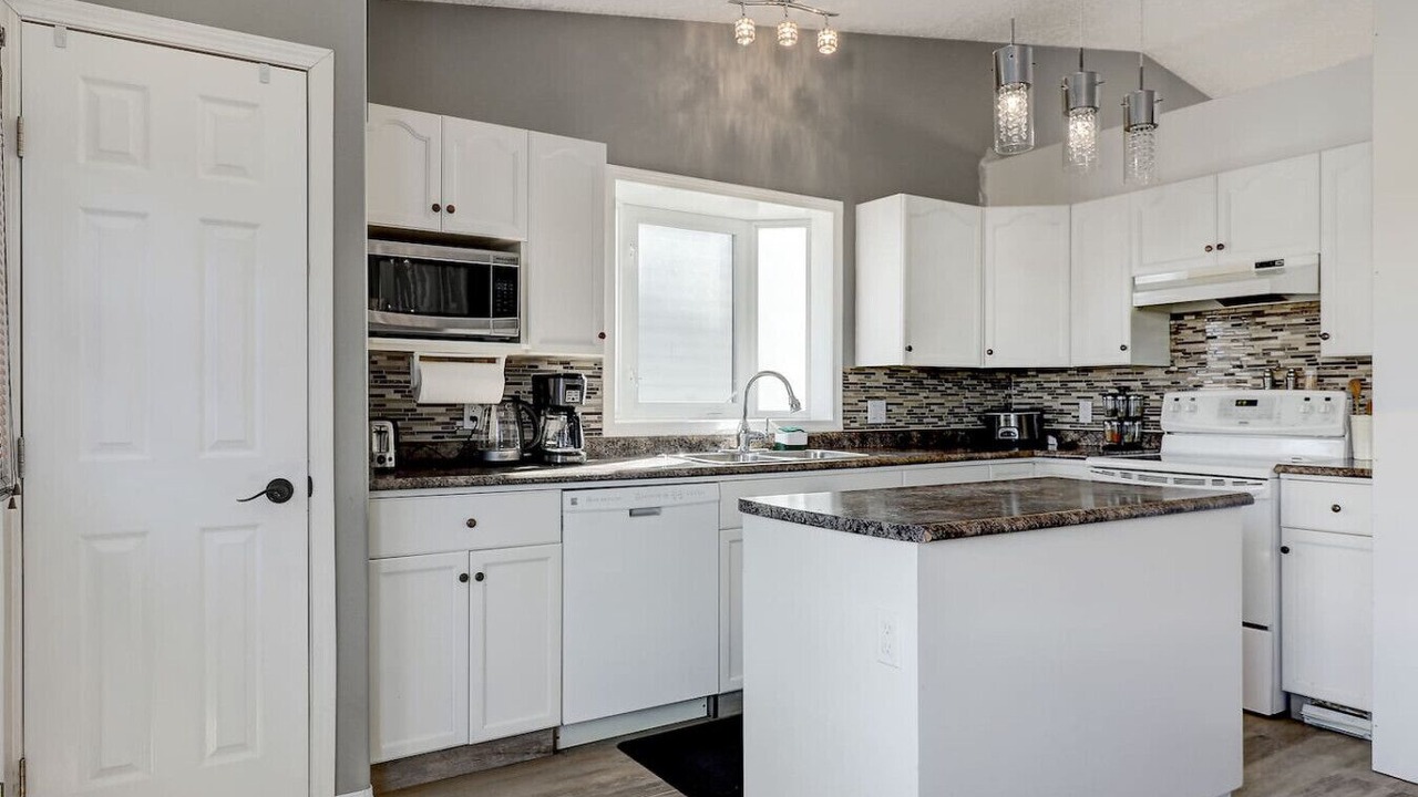 Photo of Kitchen in Grande Prairie