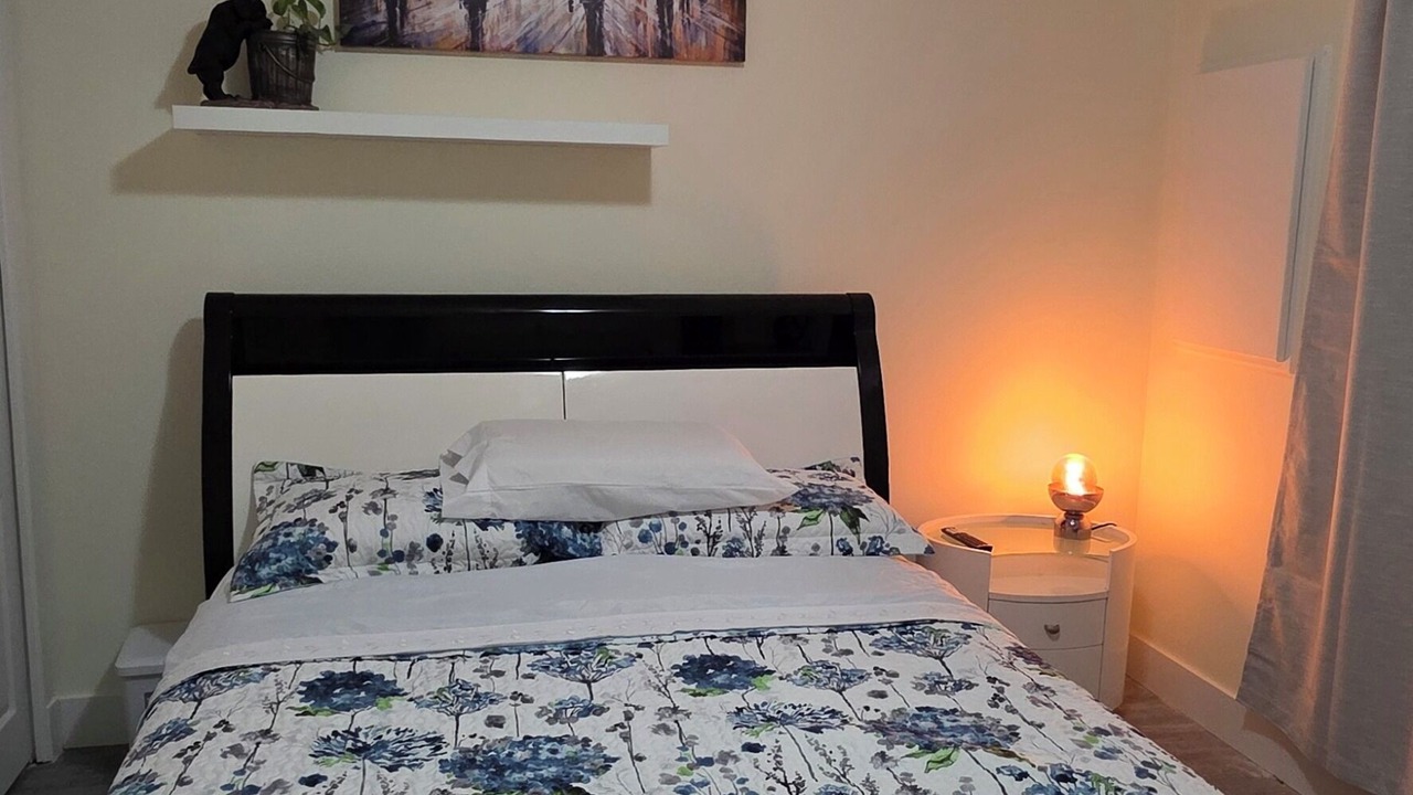 Photo of Bedroom in South Newton