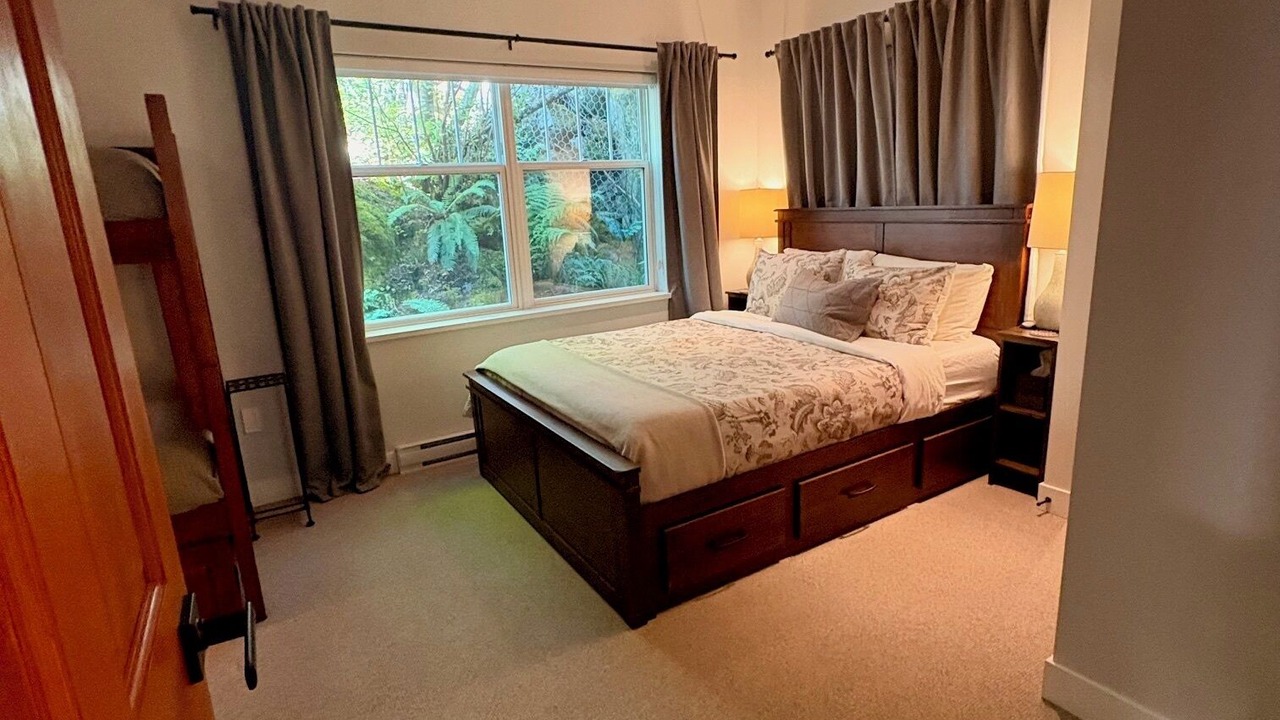 Photo of Bedroom in Blueberry Hill
