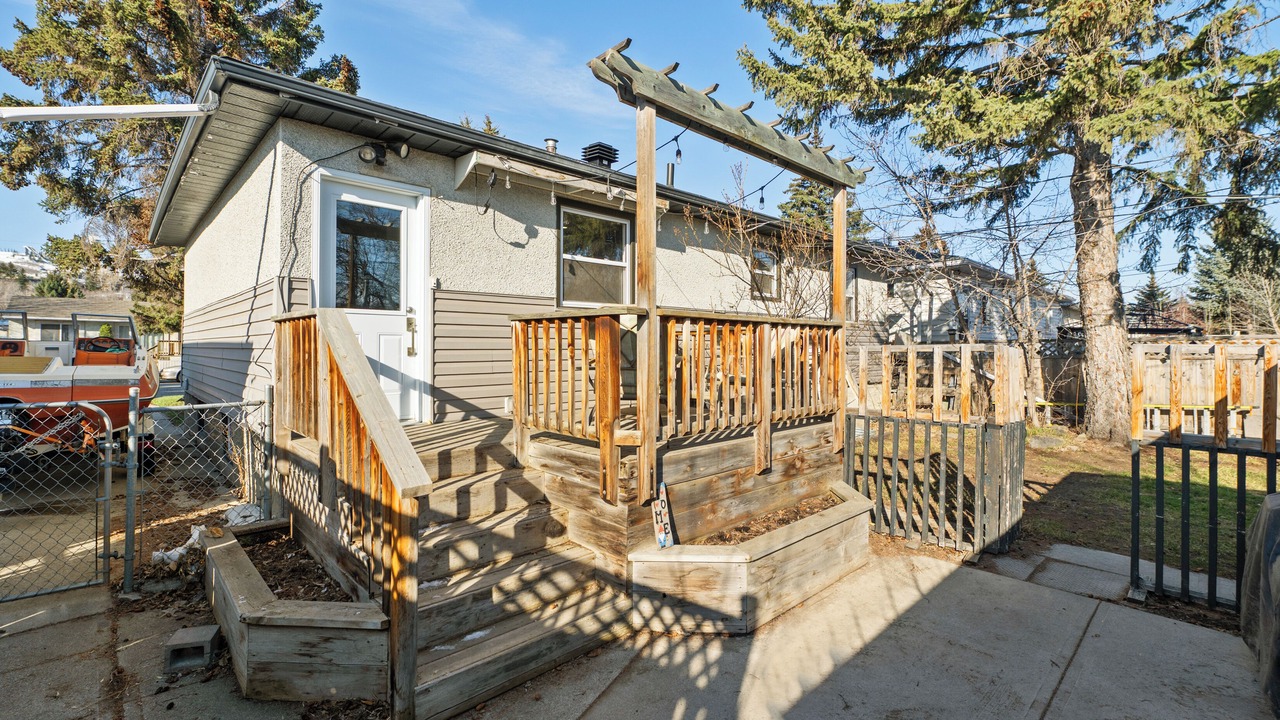 Photo of Outdoor in Northwest Calgary