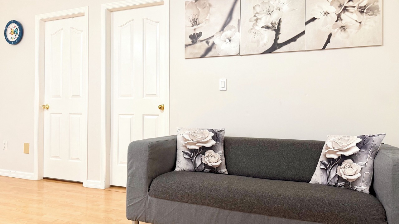 Photo of Livingroom in Burnaby