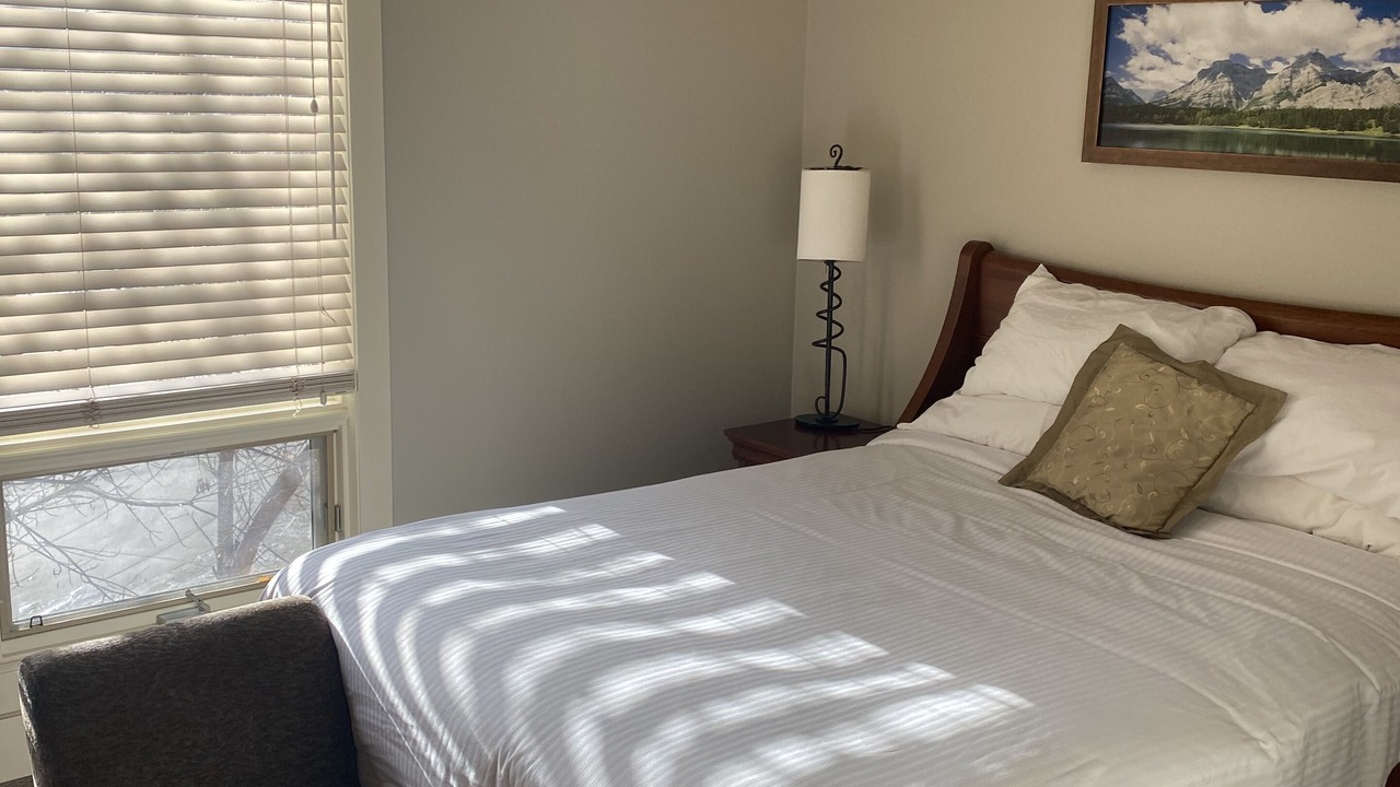 Photo of Bedroom in Cougar Creek