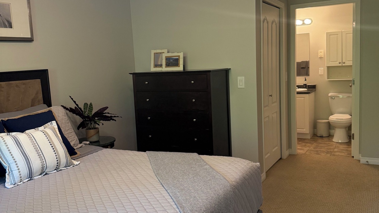 Photo of Bedroom in Sicamous