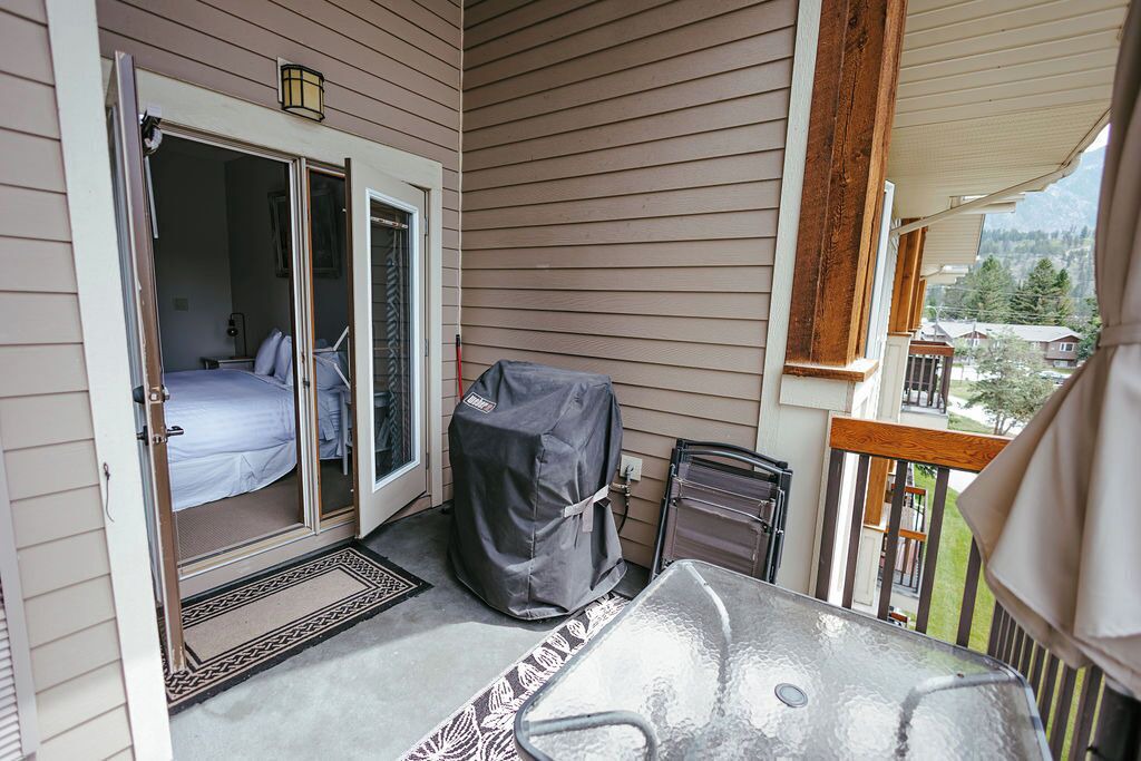 Photo of Patio Balcony in Radium Hot Springs