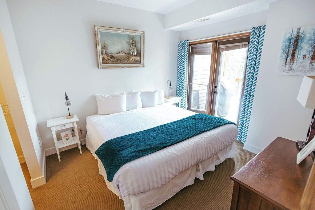 Photo of Bedroom in Radium Hot Springs