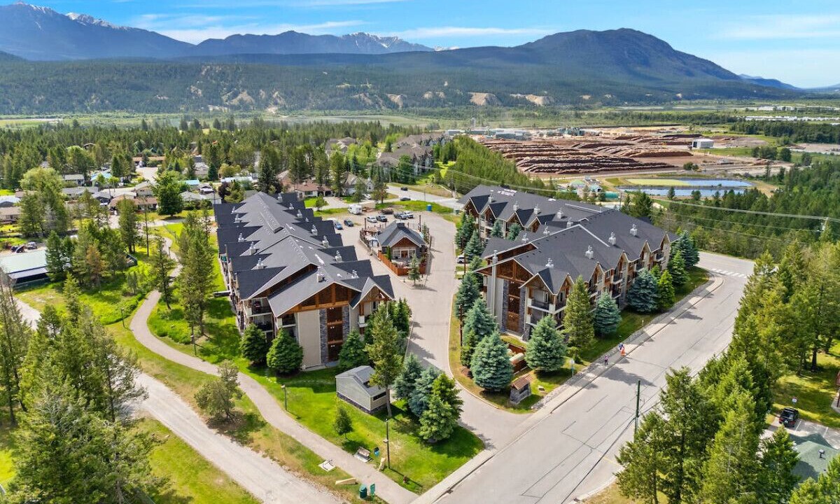 Photo of Outdoor in Radium Hot Springs