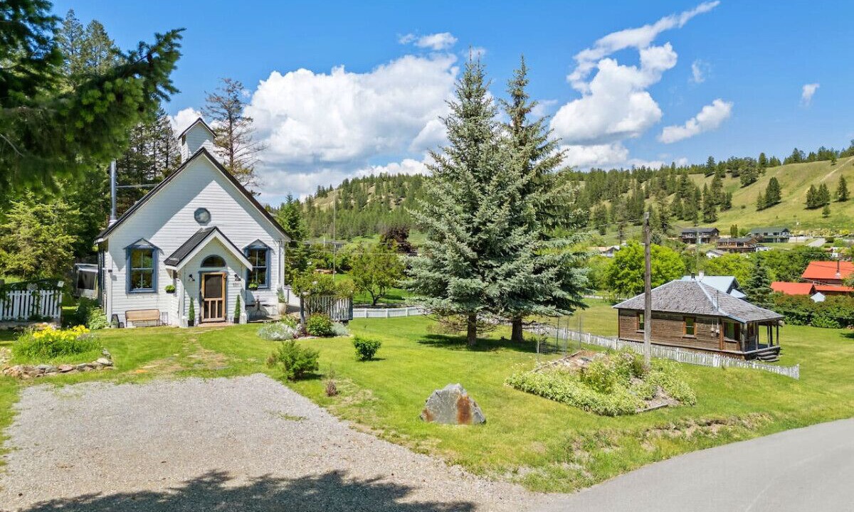 Photo of Outdoor in Radium Hot Springs