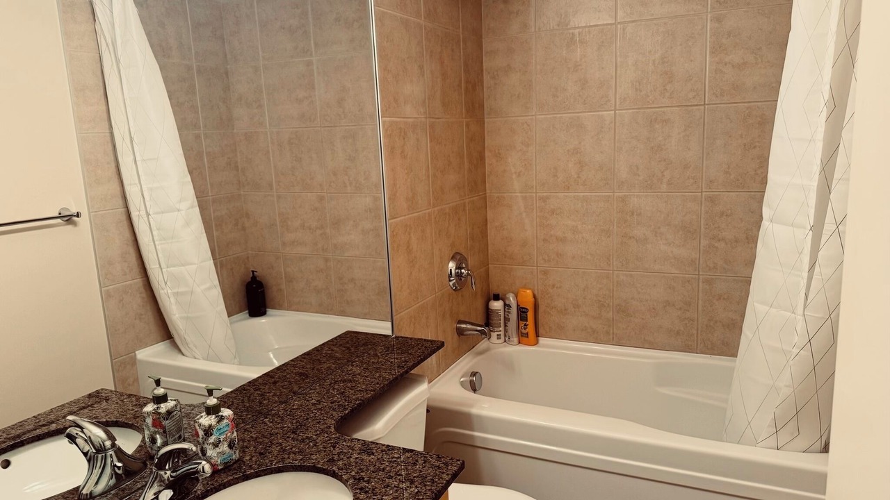 Photo of Bathroom in Haysboro